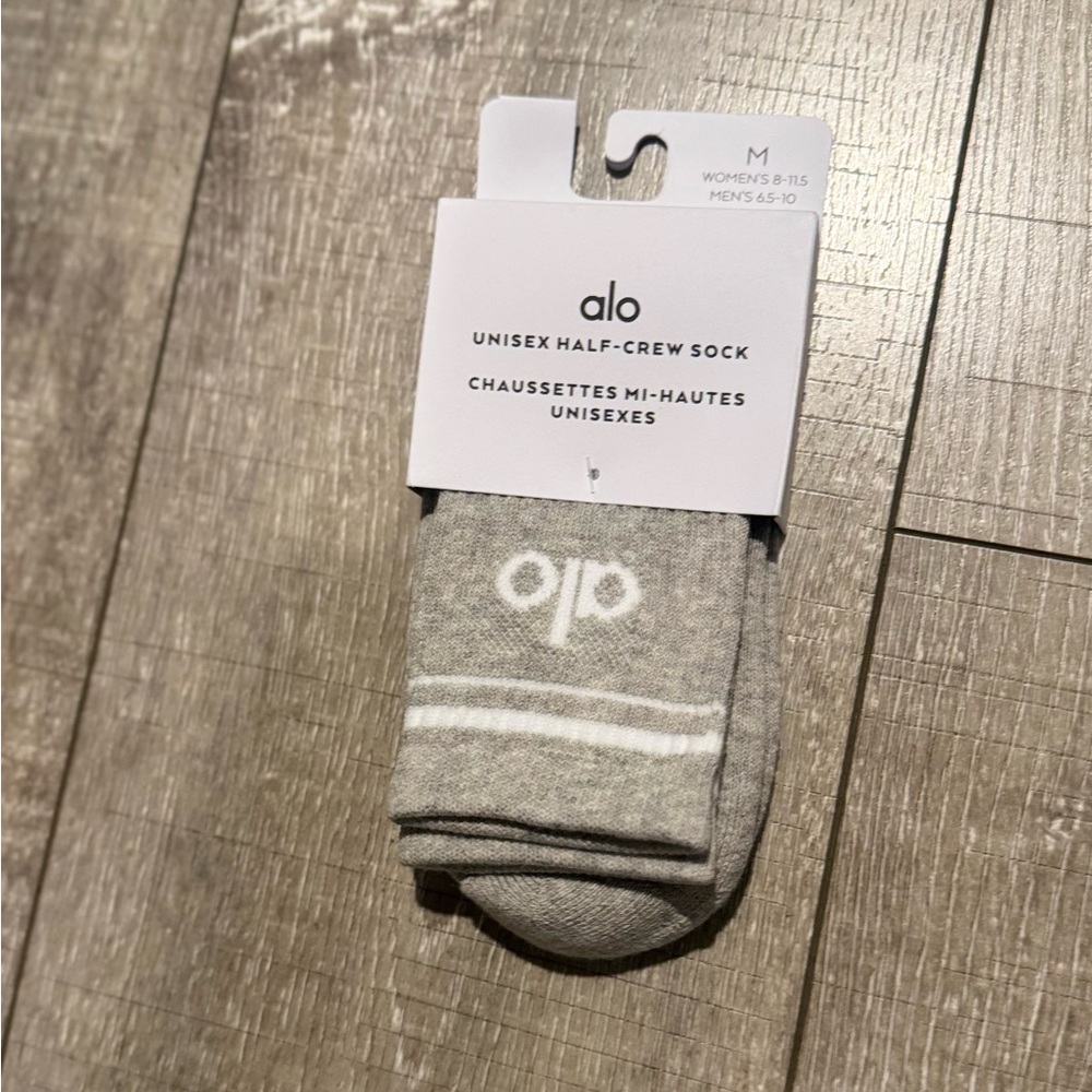 Alo Unisex Socks